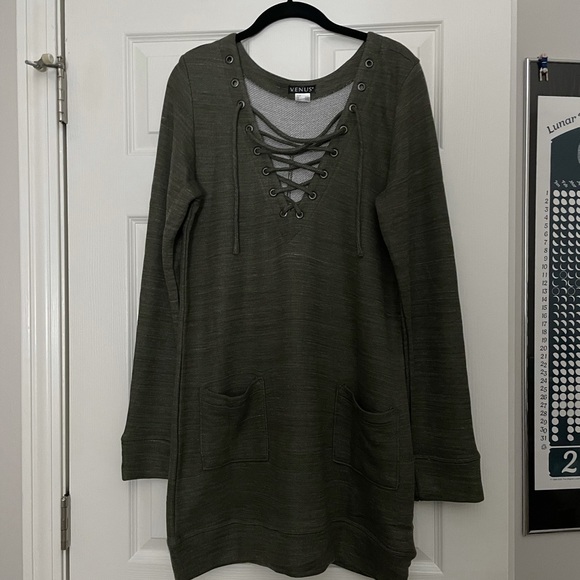 VENUS Dresses & Skirts - Short sweater dress